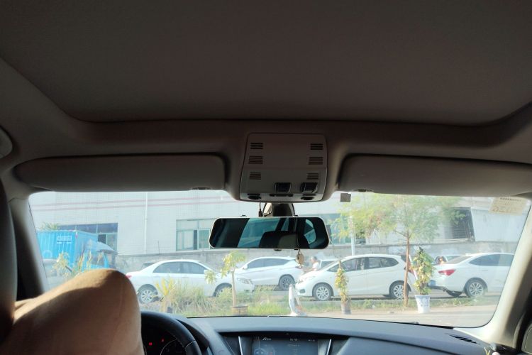 宝马X1 2014款 sDrive18i 时尚型局部细节22