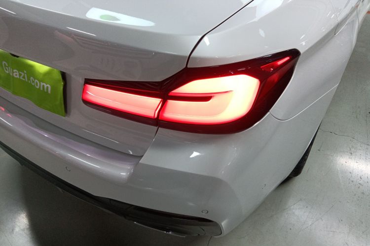 宝马5系 2022款 改款 525Li M运动套装车身外观9