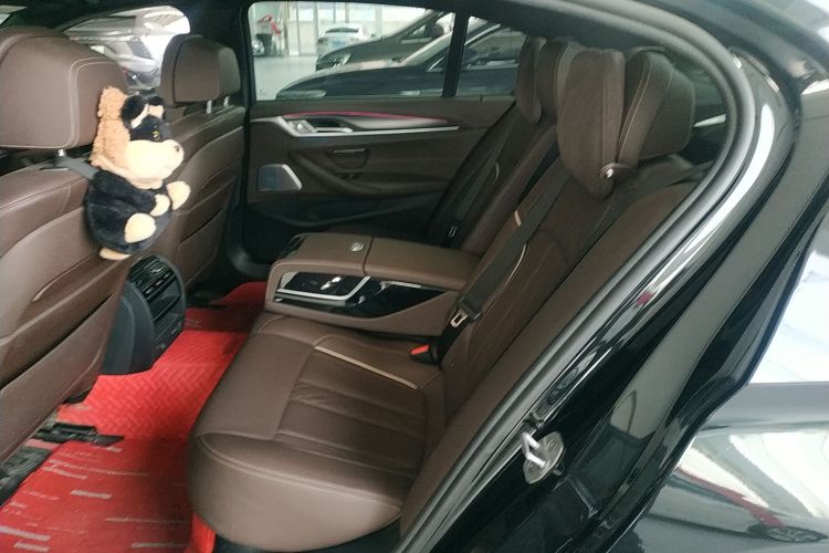 宝马5系新能源 2021款 535Le 先锋版M运动套装中控内饰21