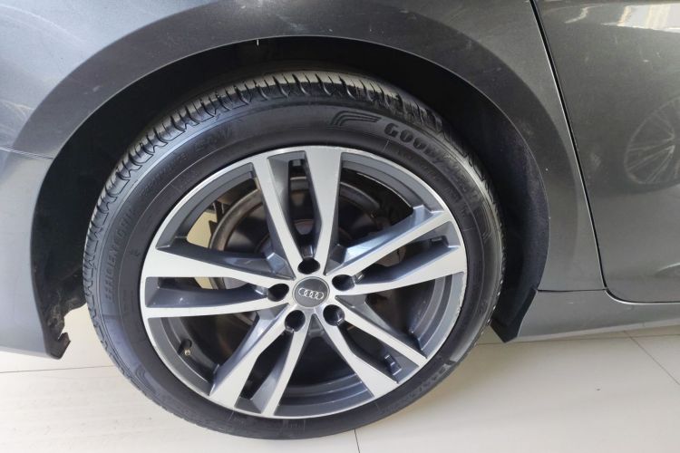 奥迪A6L 2019款 40 TFSI 豪华动感型车身外观6008