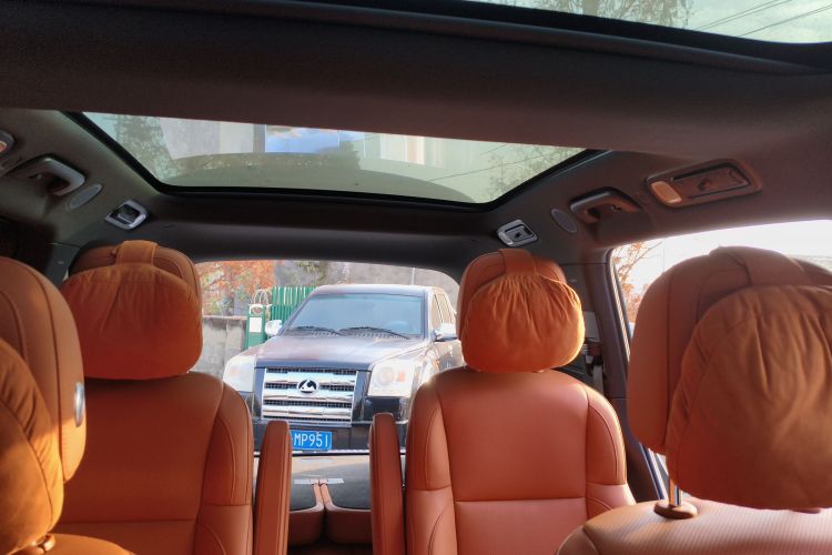 理想汽车 理想L8 2023款 Air中控内饰22