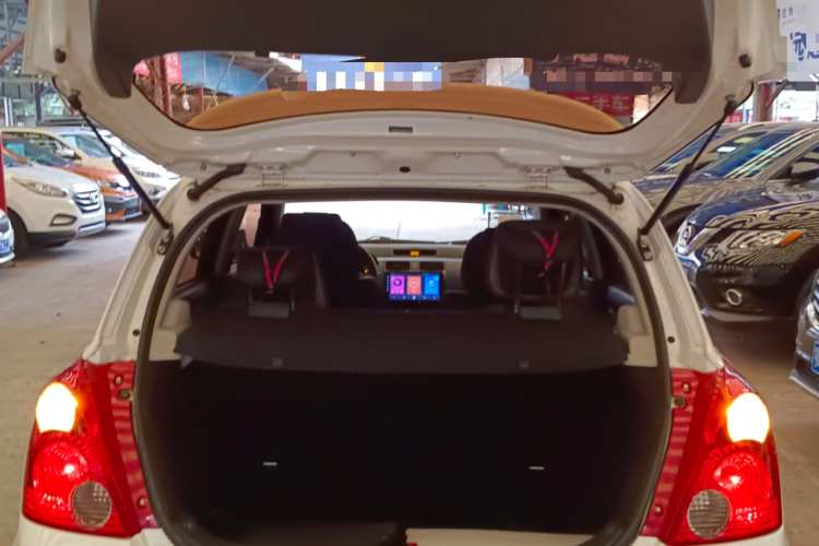 铃木 雨燕 2014款 1.5L 自动时尚型机舱底盘23