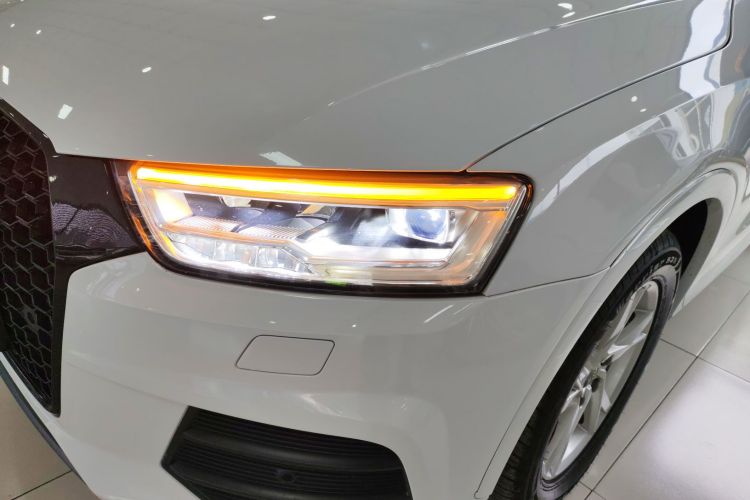 奥迪Q3 2018款 30周年年型 30 TFSI 时尚型车身外观36