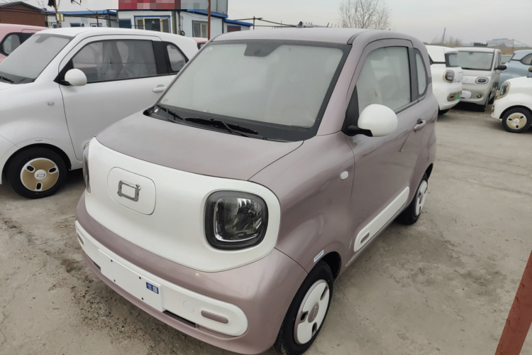 奔腾小马 2026款 222km 萌趣马 Plus车身外观1