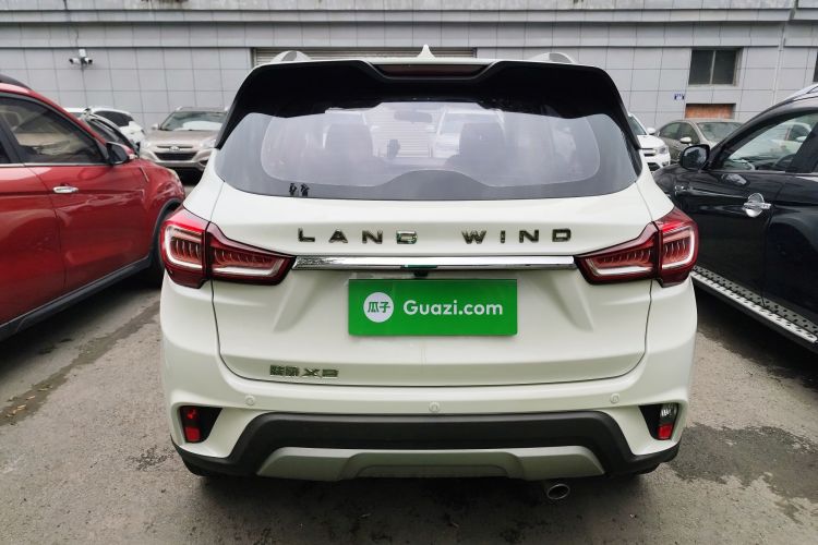 陆风X2 2017款 1.6L 手动锋锐版车身外观6