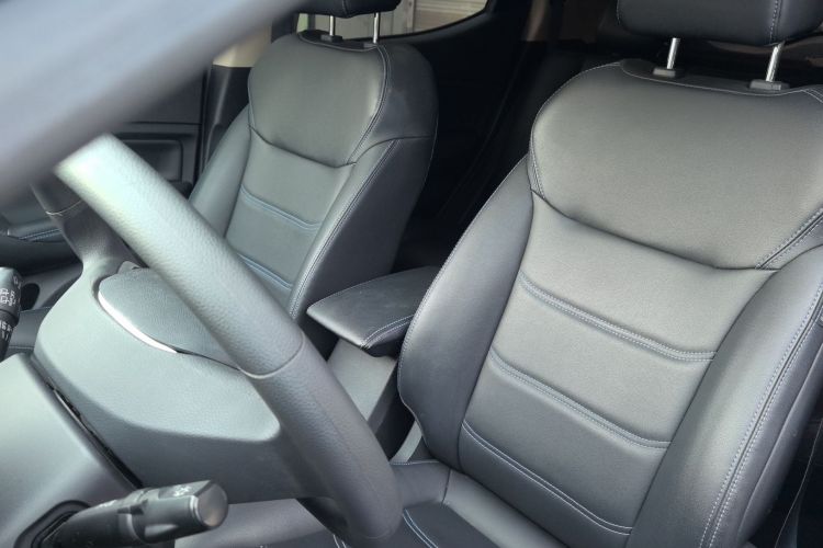 比亚迪 元新能源 2018款 EV360 智联炫酷型中控内饰19