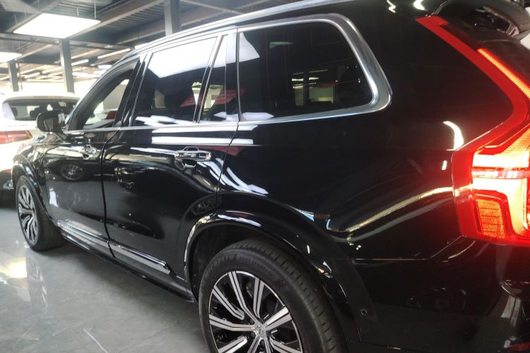 沃尔沃XC90新能源 2022款 改款 E驱混动 T8 智尊豪华版 7座车身外观6004