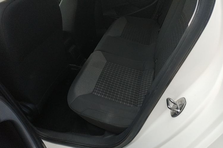 大众 Polo 2014款 1.4L 自动舒适版中控内饰21