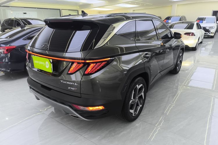 现代 2023款 途胜L 1.5T 自动两驱LUX尊贵版车身外观7