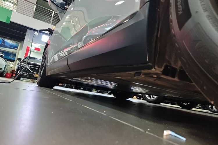 蔚来ES8 2020款 415KM 七座版局部细节9002