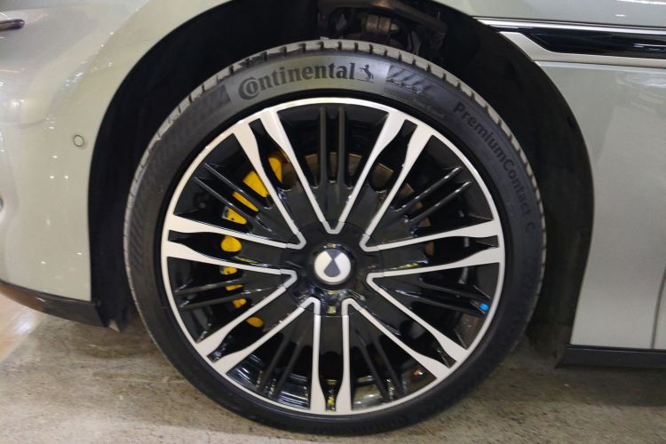 腾势Z9GT 2024款 1100四驱Ultra版车身外观6007