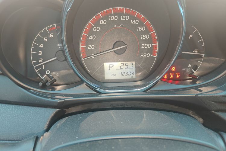 丰田 威驰FS 2021款 1.5L CVT锋驰版中控内饰15