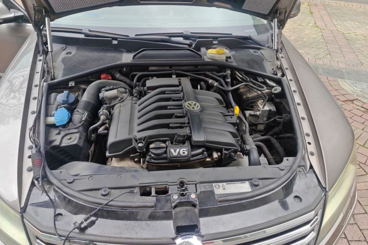 大众 辉腾 2012款 3.0L 商务型局部细节24