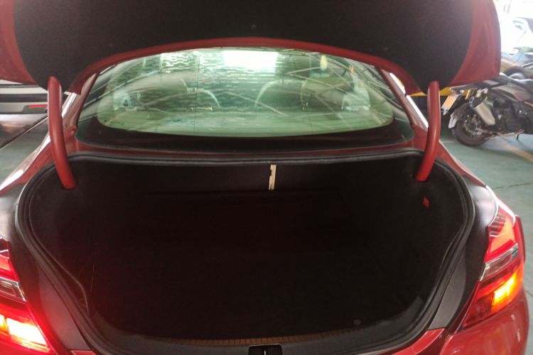 别克 君威 2014款 2.0L 精英时尚型局部细节23