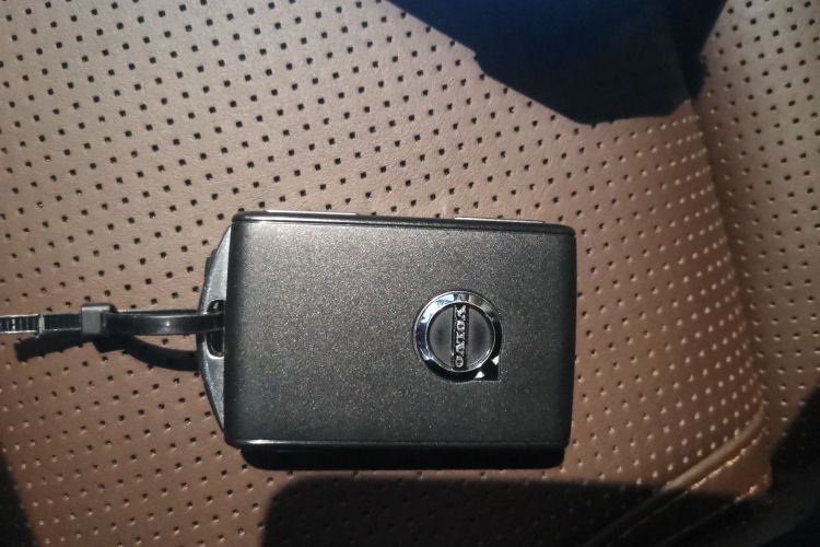 沃尔沃S90 2025款 B5 智雅豪华版中控内饰7001