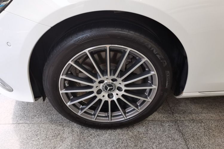 奔驰E级 2023款 E 260 L车身外观6002