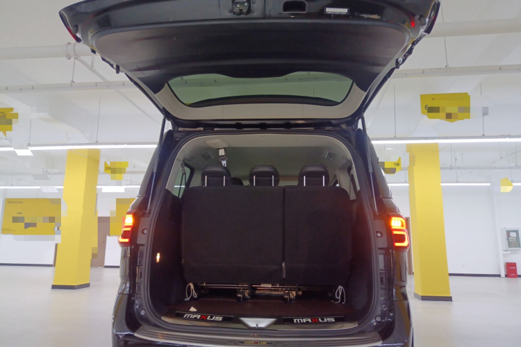 上汽大通MAXUS 大通G20 2021款 改款 PLUS 2.0T 柴油自动豪华版局部细节23