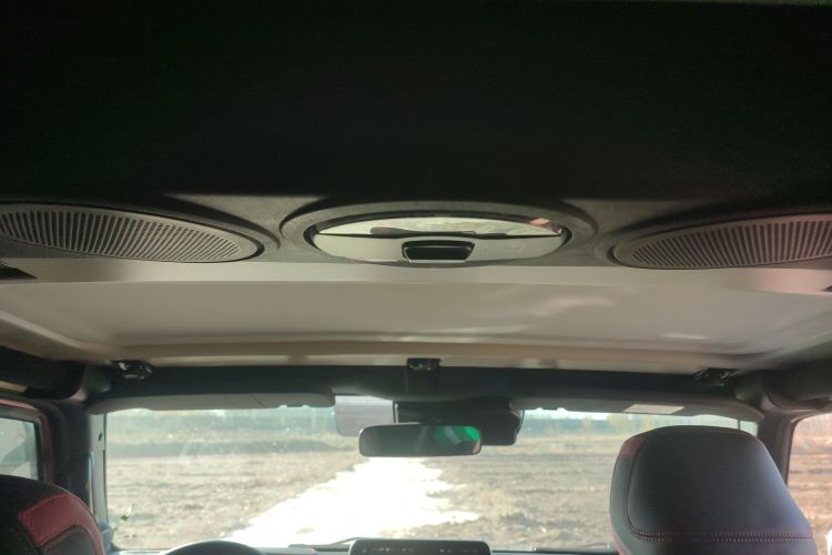 北京BJ40 2020款 2.0T 自动四驱致敬2020版侠客型中控内饰22