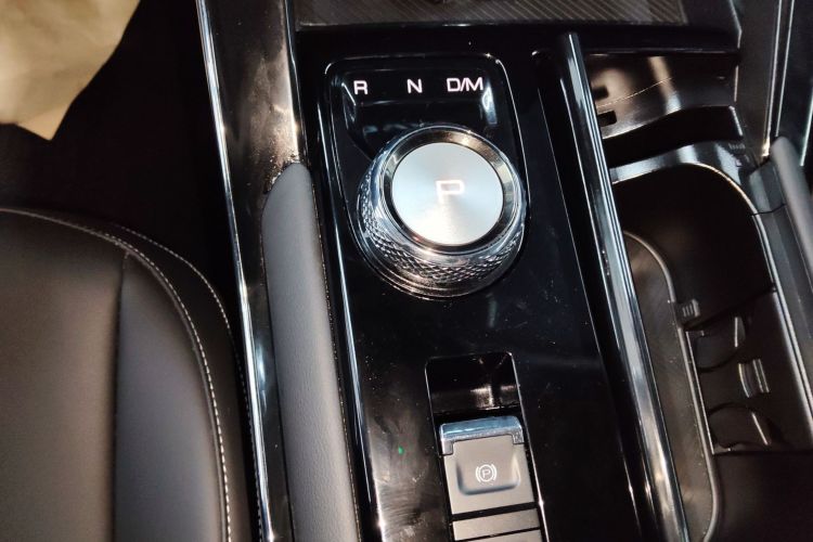 哈弗H6 2022款 第三代 1.5T 自动两驱Max中控内饰18