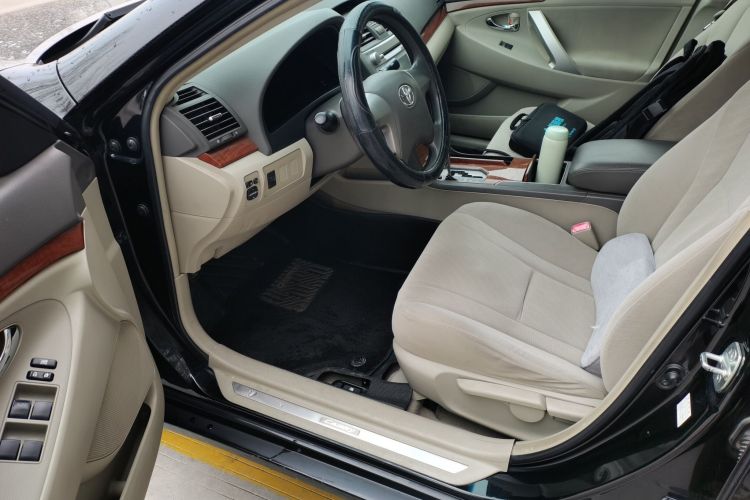 丰田 凯美瑞 2013款 200E 经典精英版中控内饰20