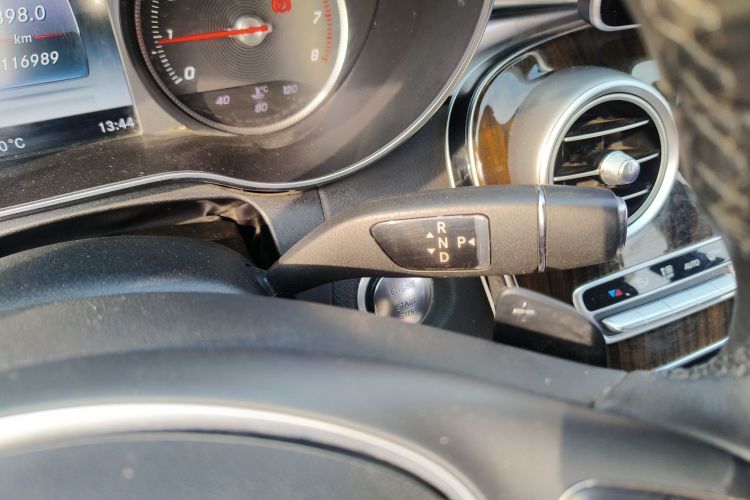 奔驰C级 2017款 C 180 L中控内饰18