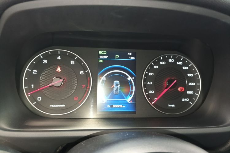 比亚迪 唐 2019款 2.0T 自动智联尊贵型 7座 国VI局部细节14