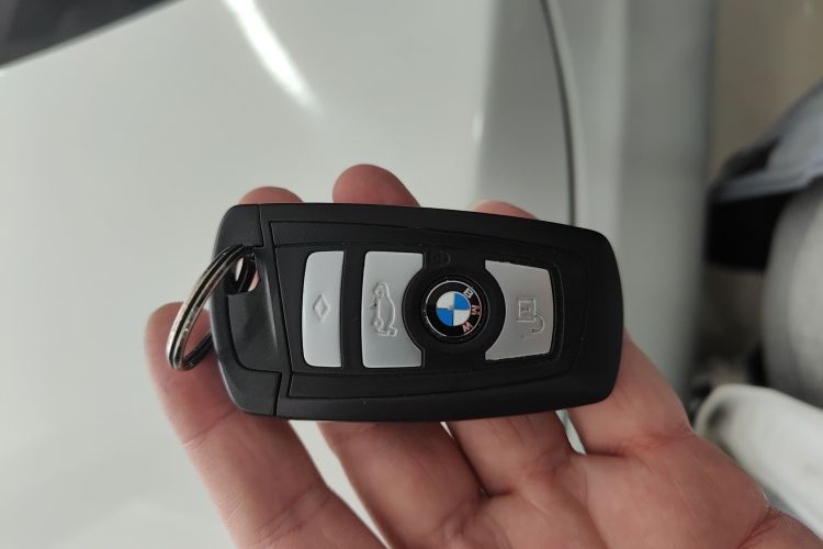 宝马5系 2017款 520Li 典雅型中控内饰11