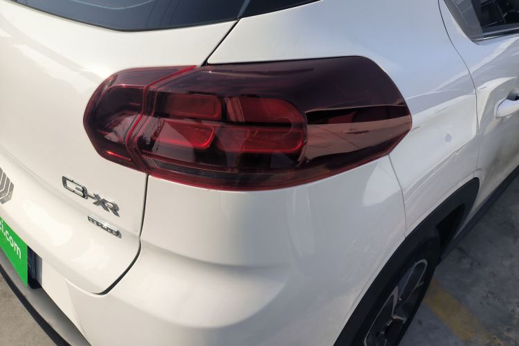 雪铁龙C3-XR 2019款 230THP DCT越动版车身外观9