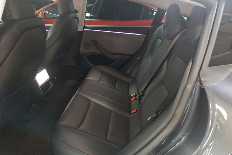 特斯拉 Model 3 2023款 后轮驱动版中控内饰21
