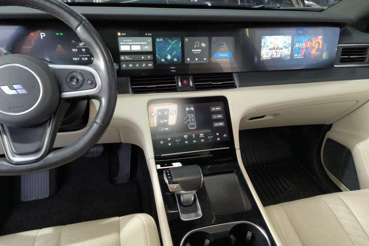 理想汽车 理想ONE 2020款 增程6座版中控内饰16