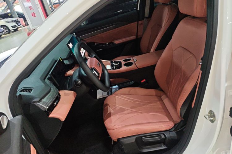 吉利银河 银河L6 2025款 EM-i 60km 启航版中控内饰19