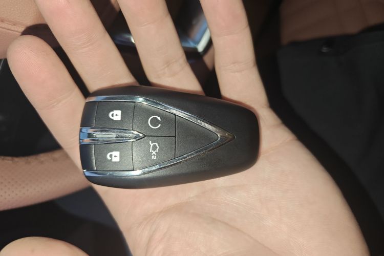 长安 逸动 2024款 1.5T GDI自动 旗舰型中控内饰11