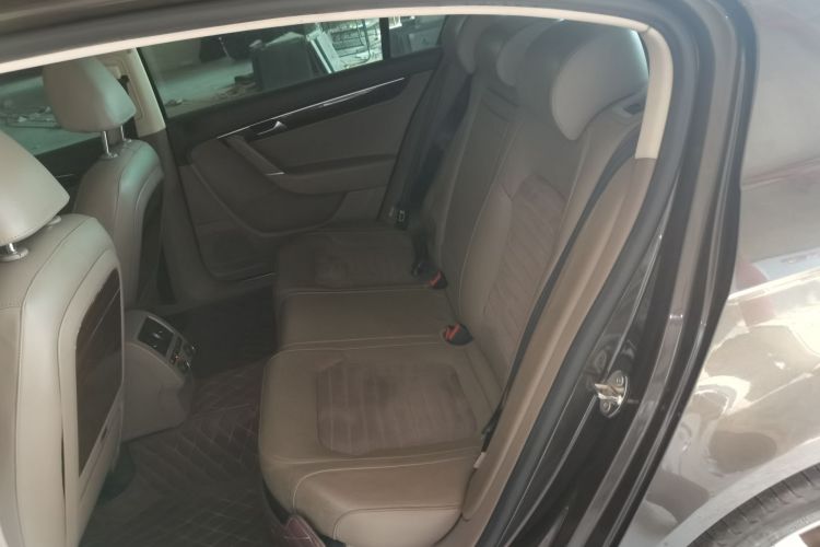 大众 迈腾 2015款 1.8TSI 尊贵型中控内饰7004