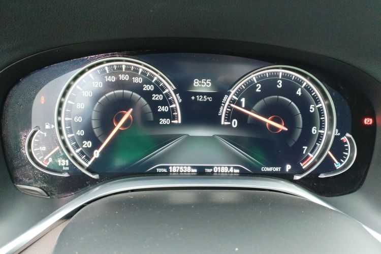 宝马7系 2016款 730Li 领先型局部细节14