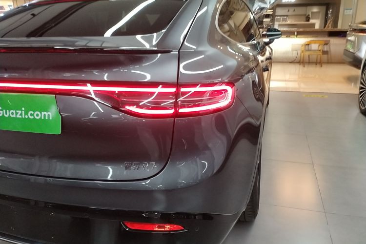 鸿蒙智行 智界R7 2025款 增程 251km Max车身外观6006