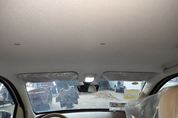 五菱汽车 宏光MINIEV 2025款 四门版 进阶款中控内饰22