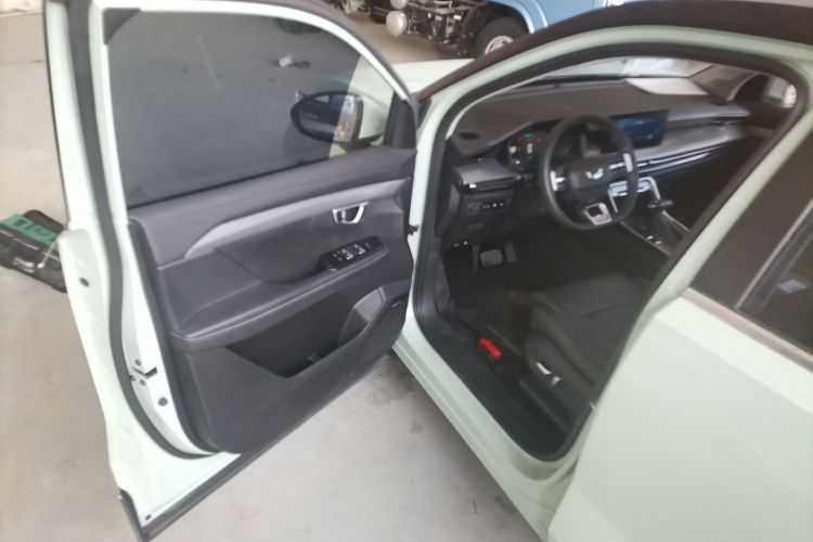 五菱汽车 五菱星辰 2021款 1.5T CVT星曜版中控内饰7003