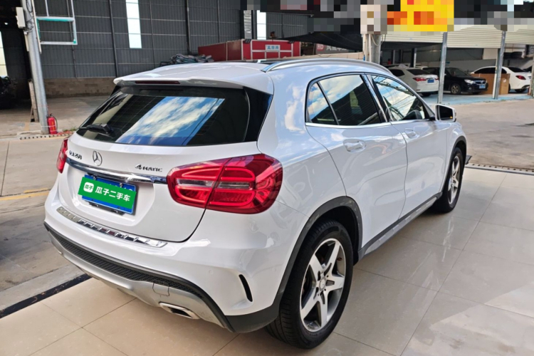 奔驰GLA(进口) 2015款 GLA 260 4MATIC车身外观7