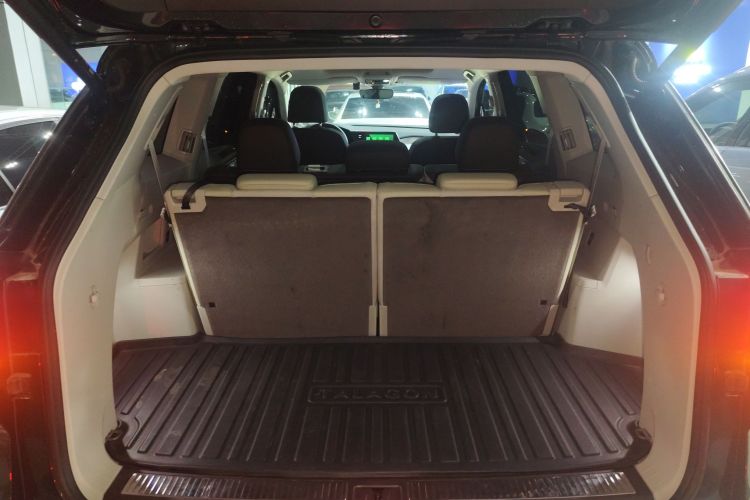 大众 揽境 2022款 380TSI 四驱豪华佳境版Pro 7座机舱底盘23