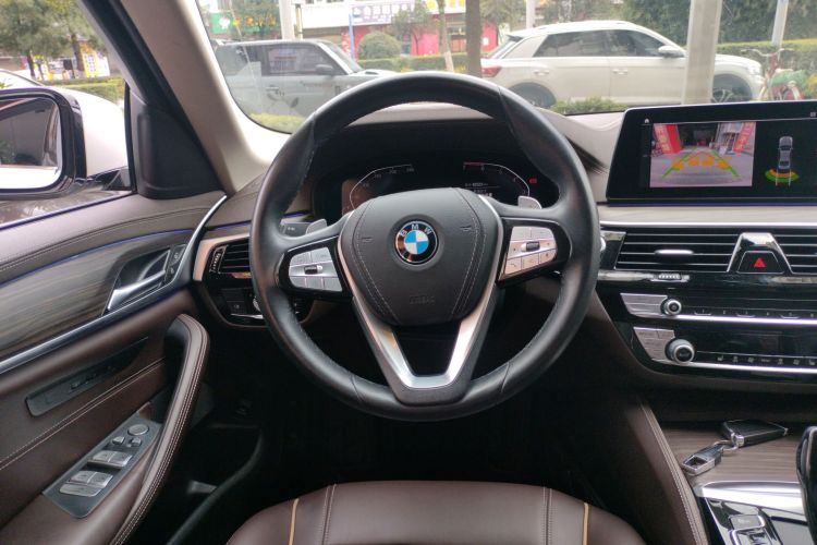 宝马5系 2020款 530Li 领先型 豪华套装局部细节13