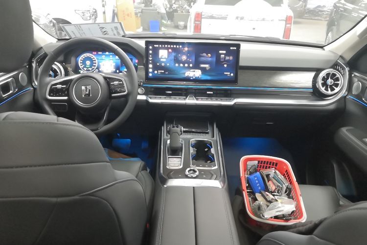 坦克400新能源 2024款 Hi4-T 越野版中控内饰12