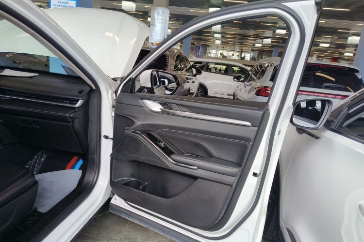 哈弗H6 2021款 第三代 2.0T 自动两驱Max中控内饰42