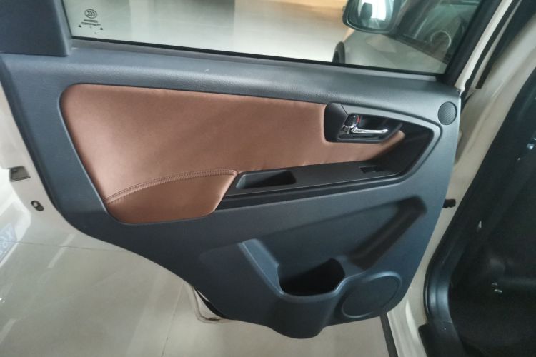 铃木 天语 SX4 2013款 1.6L 手动酷锐型中控内饰49