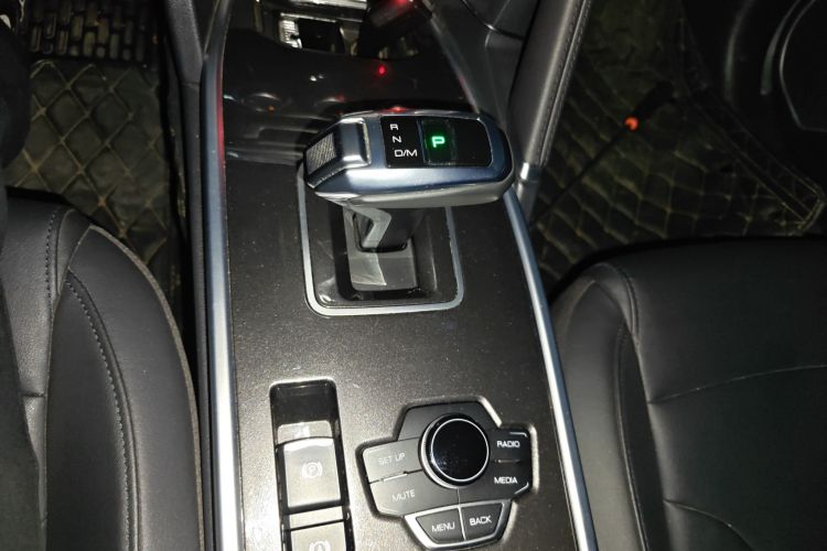 哈弗H6 2019款 运动版 1.5T 自动两驱精英型 国VI中控内饰18