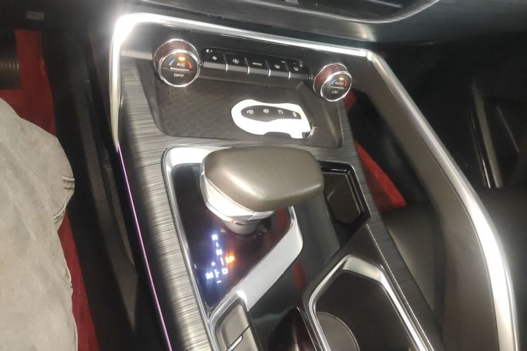 吉利汽车 星越 2019款 350T 耀星者局部细节18