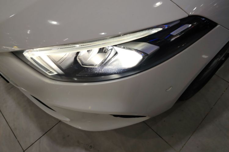 奔驰A级 2019款 A 200 L局部细节36