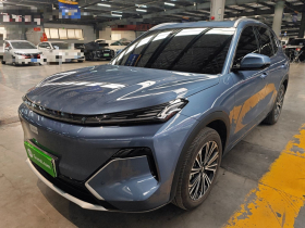 吉利银河 银河星舰7 EM-i 2025款 120km 领航版