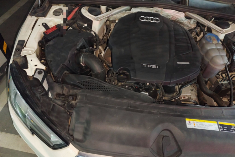 奥迪A4L 2019款 40 TFSI 时尚型 国VI局部细节9006