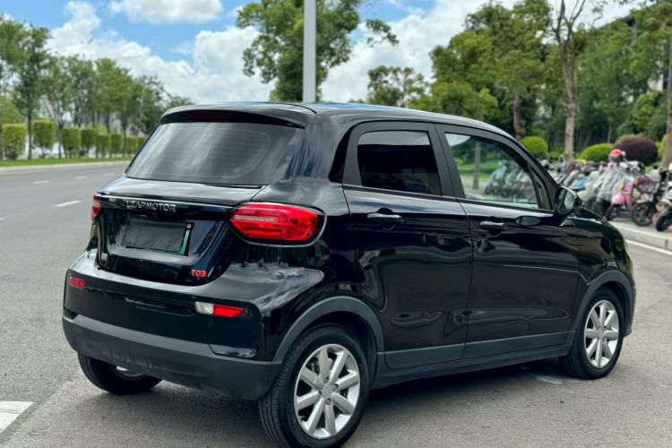 零跑汽车 零跑T03 2022款 皓玉版车身外观6005