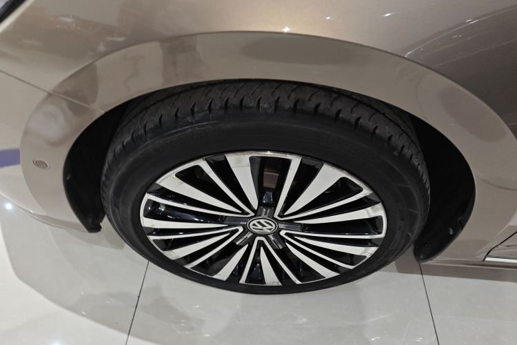 大众 帕萨特 2020款 380TSI 旗舰版 国VI车身外观6007